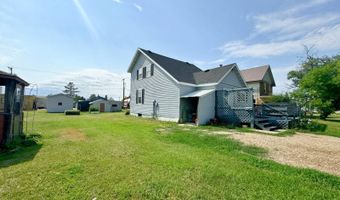 806 7th Ave, Britton, SD 57430