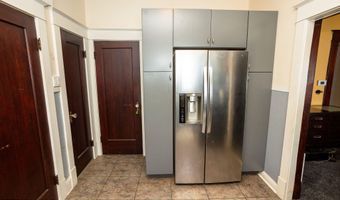43 Holmes Ct, Albany, NY 12209