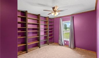 15038 Fairmount Rd, Basehor, KS 66007