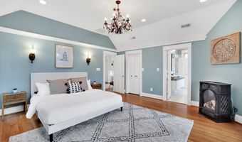 3113 44TH St NW, Washington, DC 20016