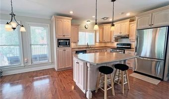 304 PARISH Dr, Arabi, LA 70032