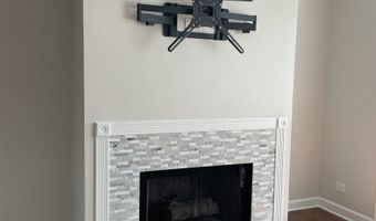 28 Waverly Ct 28, Algonquin, IL 60102
