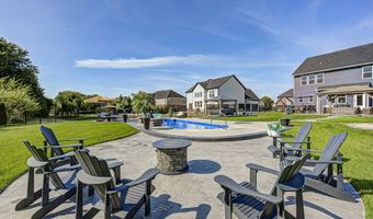 2245 Meadow Crk, Avon, IN 46123