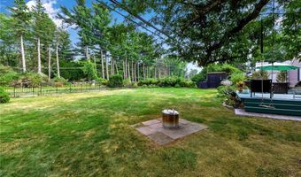 75 Jordan Rd, Amherst, NY 14221