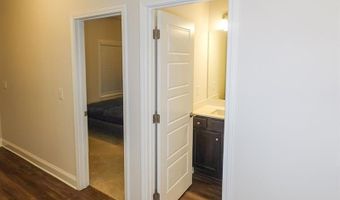 573 AUBURN Xing, Auburn, GA 30011