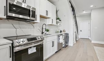 611 KENNEDY St NW #402, Washington, DC 20011