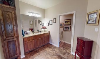 4 Sage Cir, Andrews, TX 79714