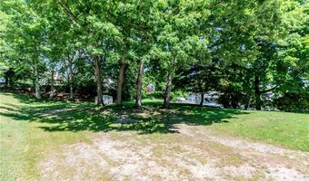 105 Borden Ave, Johnston, RI 02919