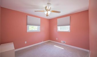 1 Knollwood Dr, Cumberland, RI 02864