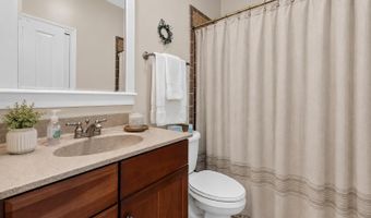 3220 Fairhaven Dr, Allegan, MI 49010