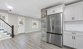 914 Chamberlain Hwy, Berlin, CT 06037
