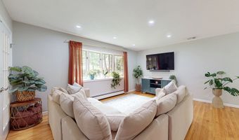 13 Birch Rd, Danbury, CT 06811