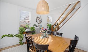 23 Holland St 2, Newport, RI 02840