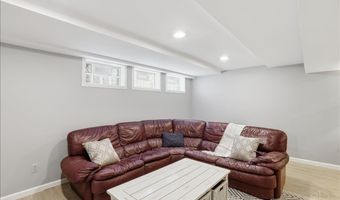953 Watch Creek Dr, Anderson Twp., OH 45230