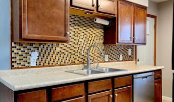 908 Westwood Dr SW, Alexandria, MN 56308
