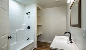 1565 Ales Rd, Batesville, MS 38606