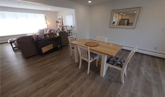 39 Allendale Ave, North Providence, RI 02911