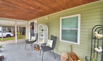 208 FLORIDA Dr, Auburndale, FL 33823