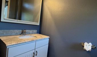 2702 Country Oaks Dr, Atlantic, IA 50022