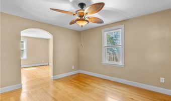 74 Park View Blvd, Cranston, RI 02910