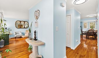 20 Cannonball Dr, Barnegat, NJ 08005