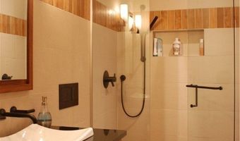 24 S 19th St, Airville, PA 15203