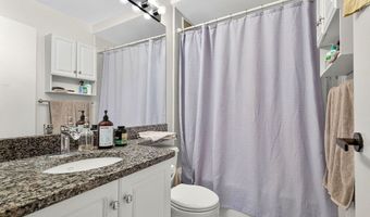 42 8th St 1411, Boston, MA 02129