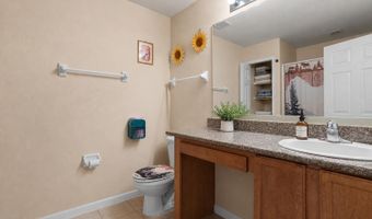 6032 E Oktibbeha St, Bay St. Louis, MS 39520