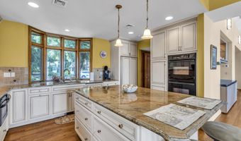 99 Holly Ln, Bayville, NJ 08721