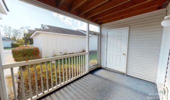 2767 S Knightsbridge Cir, Ann Arbor, MI 48105