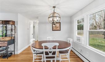 31 Charles St, North Kingstown, RI 02852