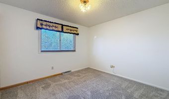 707 Circle Dr, Buffalo, WY 82834