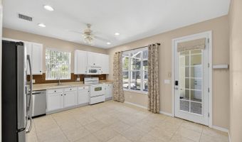 208 OCEANIA Ct, Apollo Beach, FL 33572