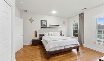 10 Lovegreen Ln, East Greenwich, RI 02818