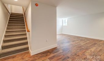 55 Cisco Rd, Asheville, NC 28805