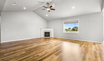 4722 ROYAL Dr, Albany, OR 97321