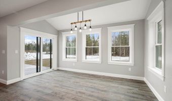 673 Streamside Ave, Hermon, ME 04401