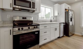 27 Washington St, Ashland, NH 03217