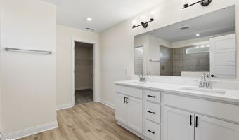 6882 Linden Woods Dr, Avon, IN 46123