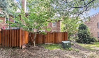 2518 S WALTER REED Dr #A, Arlington, VA 22206
