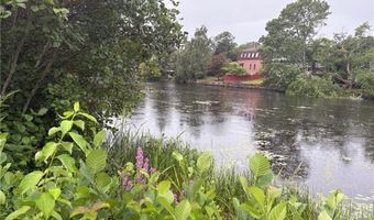 27 Matteson St, Coventry, RI 02816