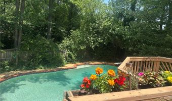 8502 WOODBINE Ln, Annandale, VA 22003