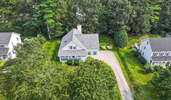 11 Mountain Rd, Bedford, NH 03110