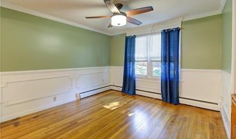 11 Golden Blvd, North Smithfield, RI 02896
