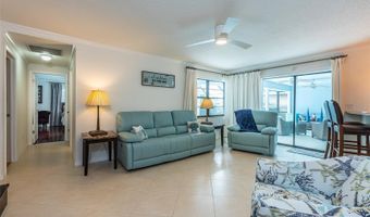 910 CHIPAWAY Dr, Apollo Beach, FL 33572