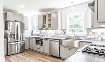 1710 N Poplar St, Aberdeen, NC 28315