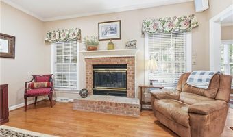 135 Suntree Dr, Advance, NC 27006