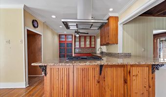 765 Longwood Dr, Baton Rouge, LA 70806