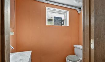 3745 Horseshoe Rd, Appomattox, VA 24522