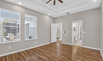 5508 GOLDEN ISLES Dr, Apollo Beach, FL 33572